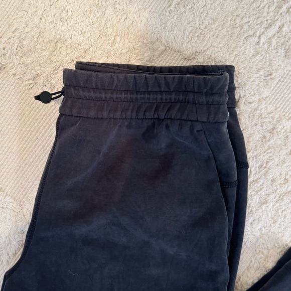 Lululemon softstreme pant - Picture 2 of 4